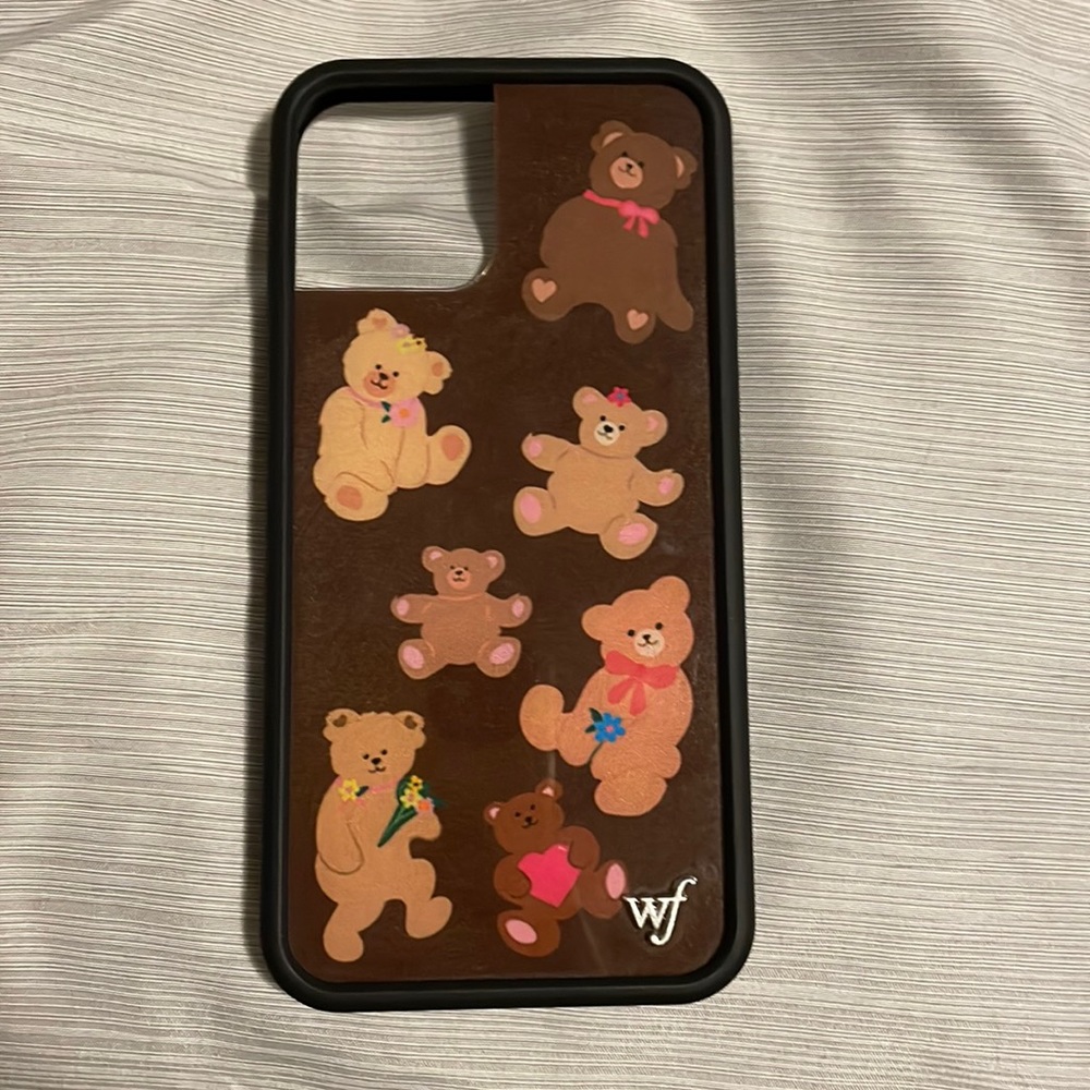 Bear Wildflower Case